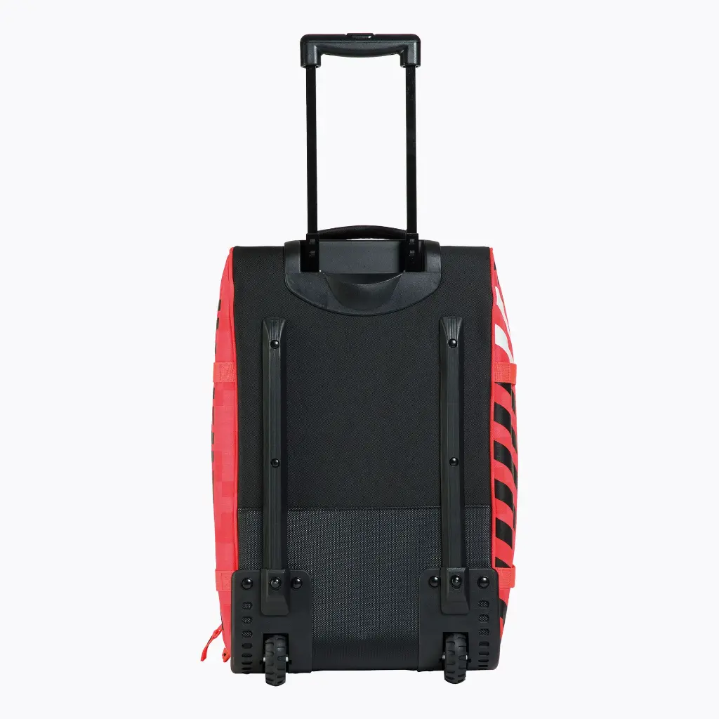 RKLB110_HERO_CABIN_BAG_cmyk300dpi_04.webp